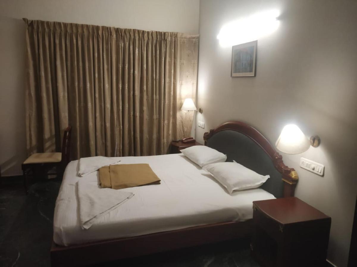 Karthika Residency Leilighet Kochi Eksteriør bilde